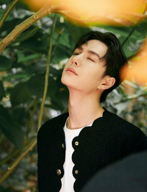 吃瓜爆料肖战王一博,瓜田里的甜蜜邂逅