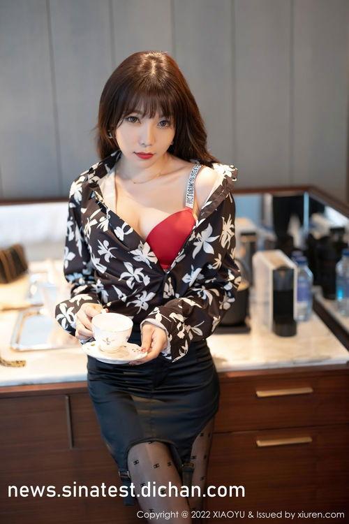 黑料吃瓜网在线吃瓜,带你畅游娱乐圈，揭秘明星幕后故事